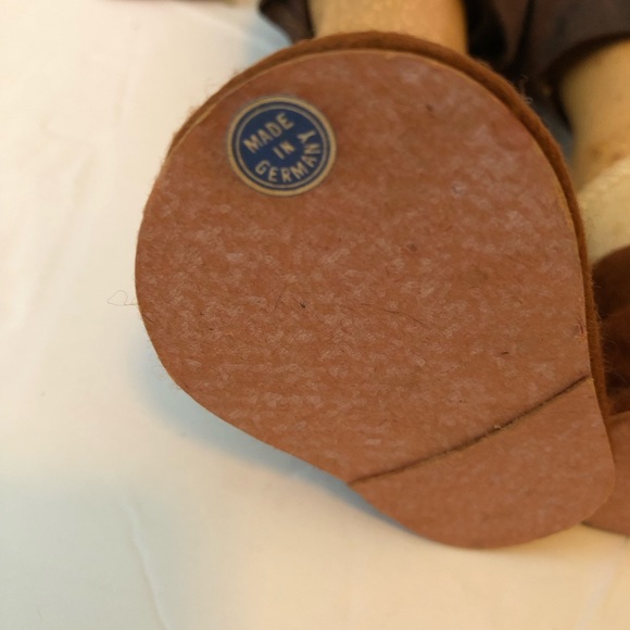 Vintage Hummel Doll - Picture 3 of 7